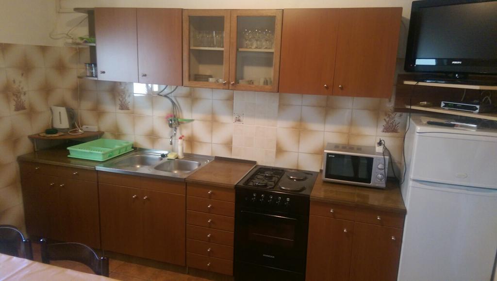 Apartamento Kuca Skrabic Baška Voda Exterior foto