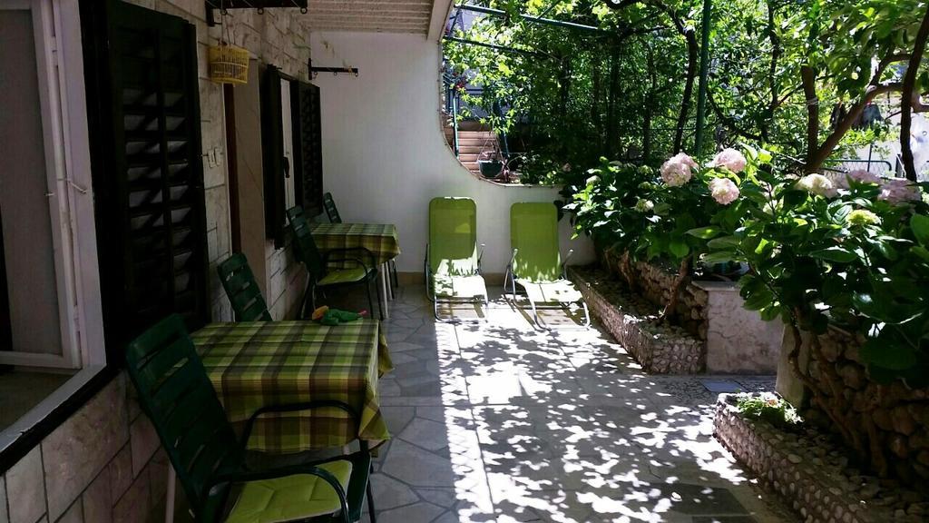 Apartamento Kuca Skrabic Baška Voda Exterior foto